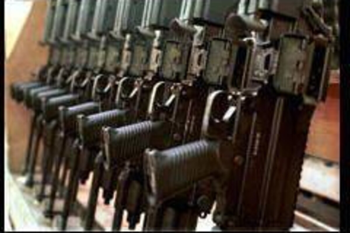 Armes: le parlement wallon approuve le décret