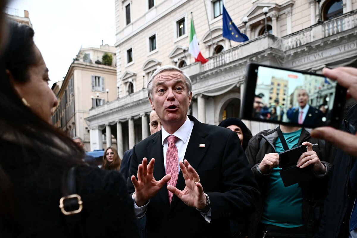 Chile's President-elect Jose Antonio Kast gestures after meeting with the Italian Prime Minister at Palazzo Chigi, in Rome on Febuary 5, 2026. (Photo by Filippo MONTEFORTE / AFP)