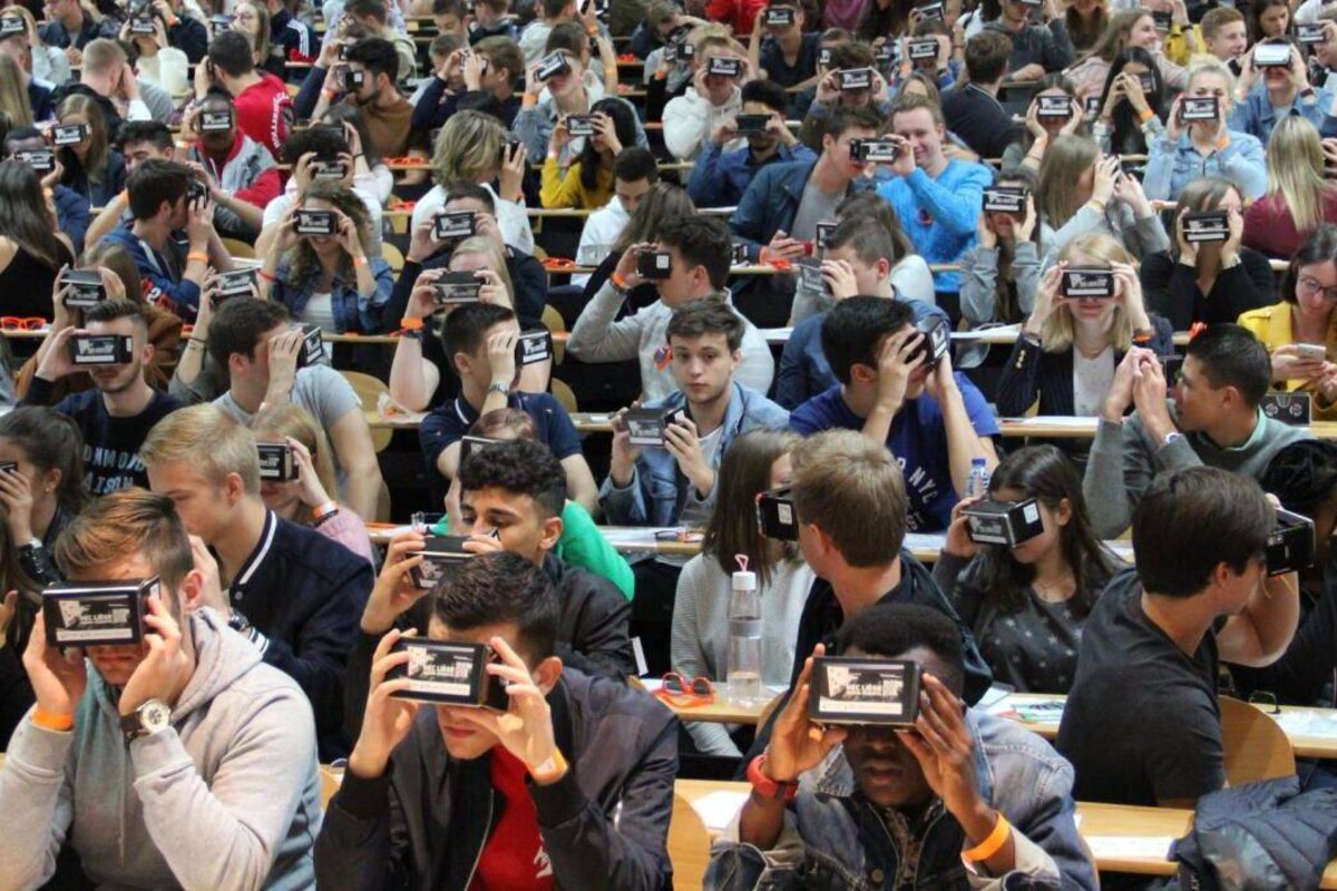 "Non, la réalité virtuelle ne remplacera pas le prof en classe"
