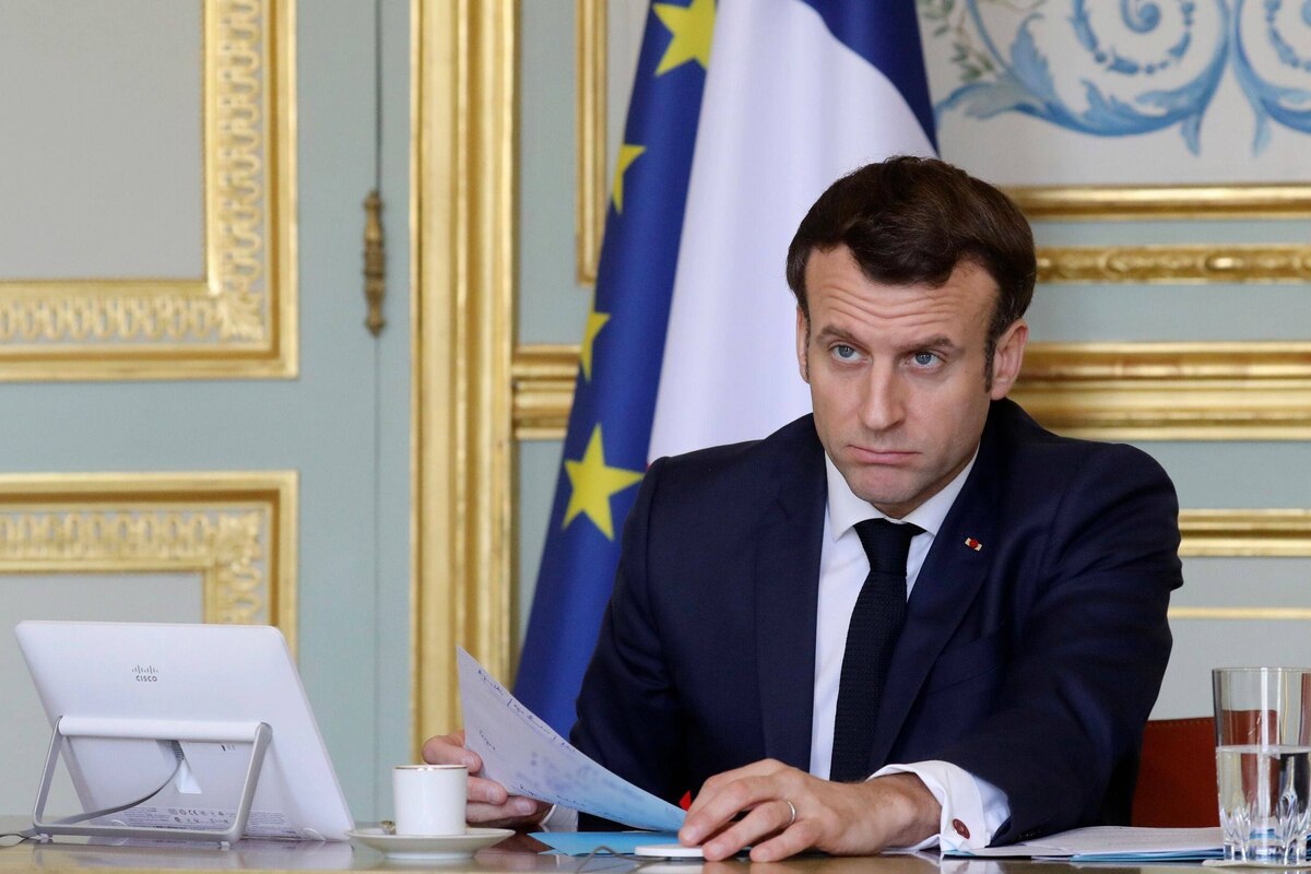 Coronavirus: Macron appelle le pays "à continuer à tourner"