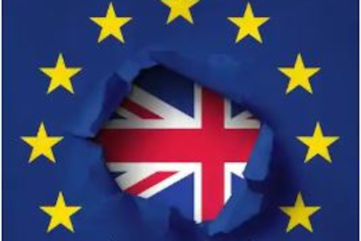 Le drapeau de l'Angleterre et de l'Europe, illustrant le Brexit