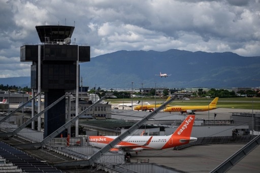 France: grève d'hôtesses et stewards chez EasyJet, une centaine de vols annulés