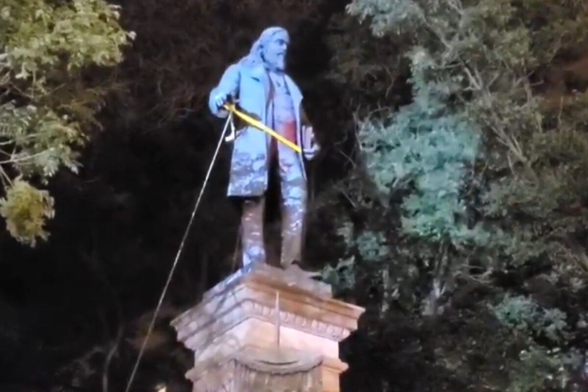 La statue vandalisée du général sudiste Albert Pike à Washington le 19 juin 2020