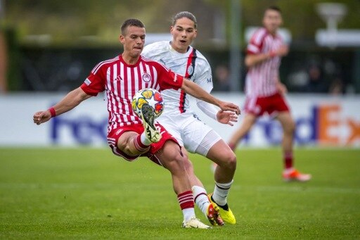 UEFA Youth League - L'Olymiacos remporte la finale de la 10e édition 3-0 face à l'AC Milan