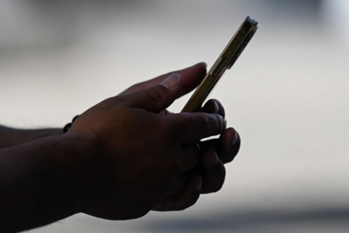 Retrait de l'iPhone 12 en France: la mise à jour d'Apple validée par les autorités
