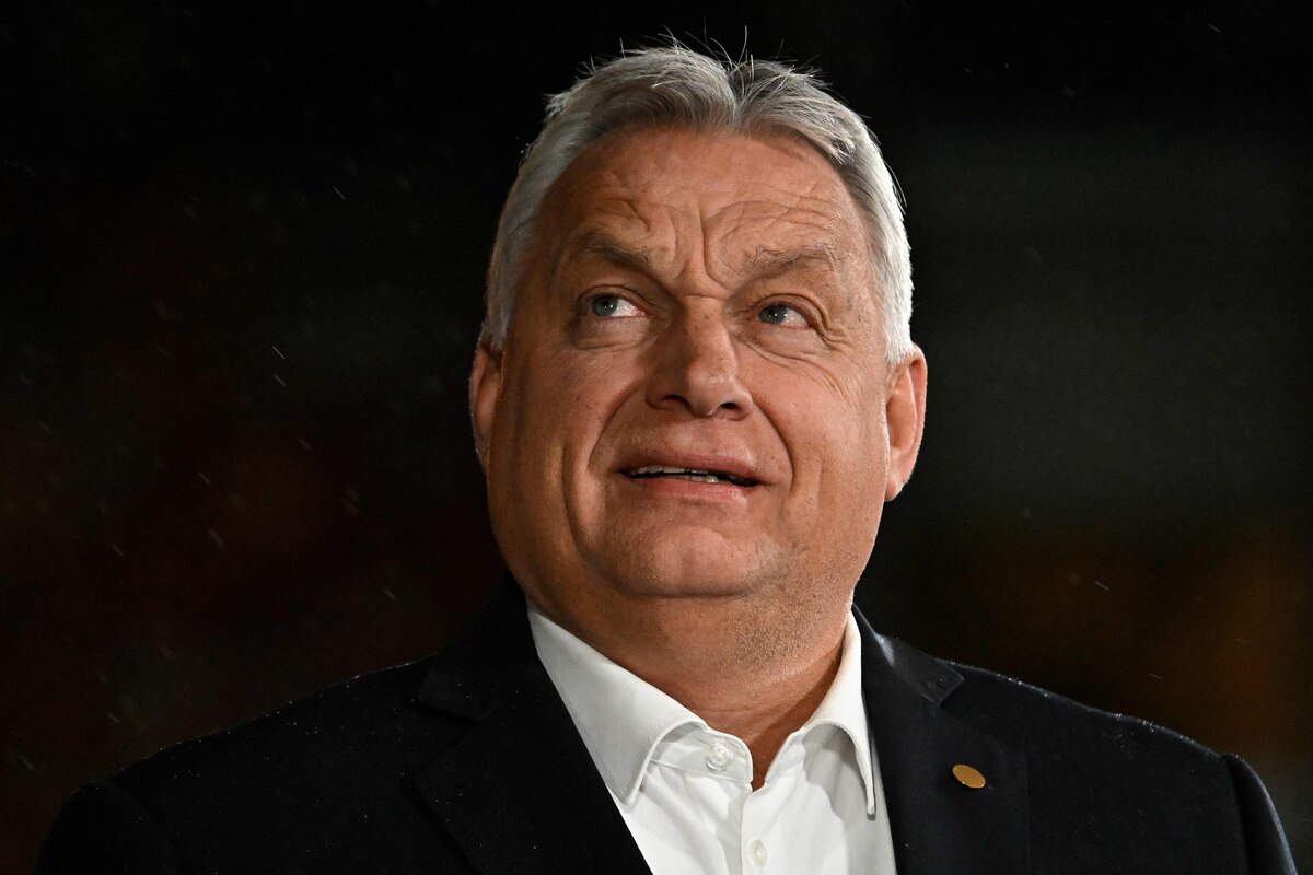 Hungarian Prime Minister Viktor Orban arrives at the Chancellery in Berlin ahead of a meeting with EU leaders on November 13, 2023. (Photo by Tobias SCHWARZ / AFP)