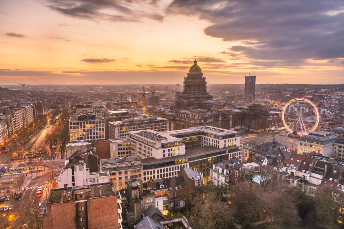 En Région bruxelloise, le prix médian des maisons est en progression de 5,2 % en 2021 par rapport à 2020, pour s'établir à 462 750 euros.