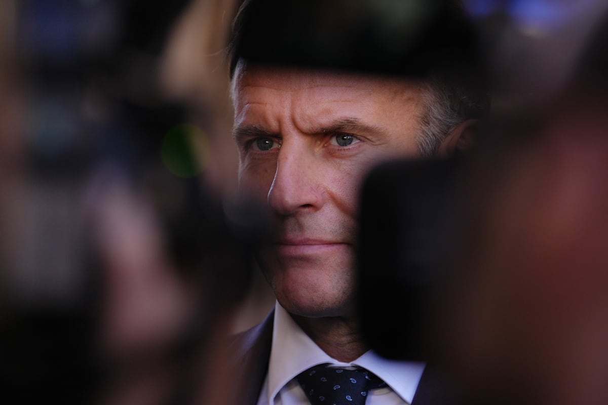 Macron juge que samedi prochain sera "à risque", les tracés des manifestations seront hors des centres-villes Emmanuel Macron a estimé que samedi prochain serait de nouveau "à risque" en raison des manifestations annoncées, affirmant que leurs tracés resteraient en dehors des centres-villes afin de protéger "l'ordre". ...