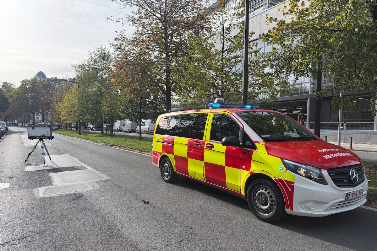 Emergency services are searching for a possible gas leak at the Quai de Willebroeck - Willebroekkaai and the Kanal museum, on Monday 26 October 2026. HANDOUT PHOTO BRUSSELS FIRE DEPARTMENT