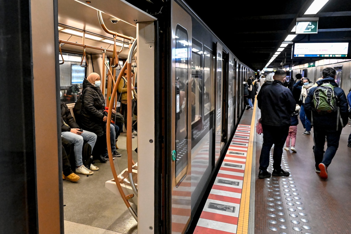 Illustration picture shows the Central Station (Gare Centrale - Centraal Station) metro stop of Brussels public transport company STIB - MIVB, Wednesday 23 February 2022 in Brussels. BELGA PHOTO DIRK WAEM