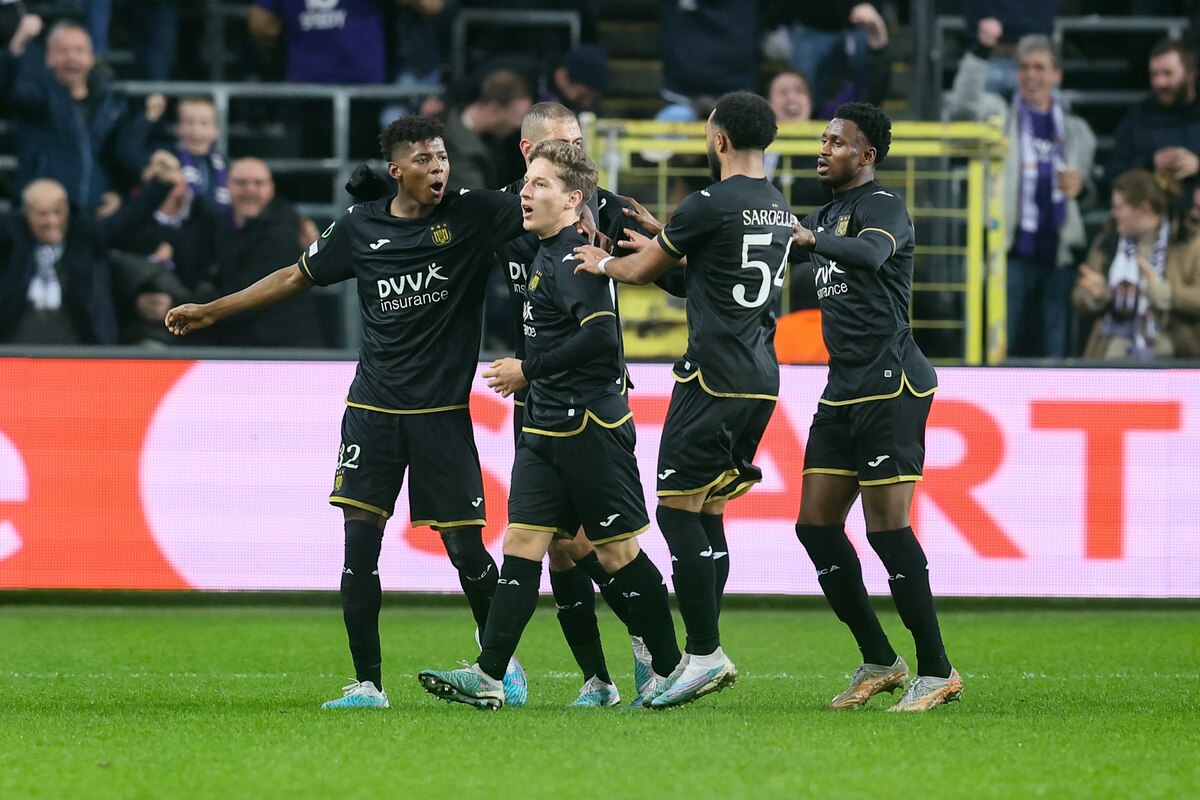 Anderlecht's Yari Verschaeren celebrates after scoring during a soccer game between Belgian RSC Anderlecht and Bulgarian PFC Ludogorets Razgrad, Thursday 23 February 2023 in Brussels, the return leg of the play-off round of the UEFA Europa Conference League competition. Ludogorets won the first leg with a 1-0 score. BELGA PHOTO BRUNO FAHY