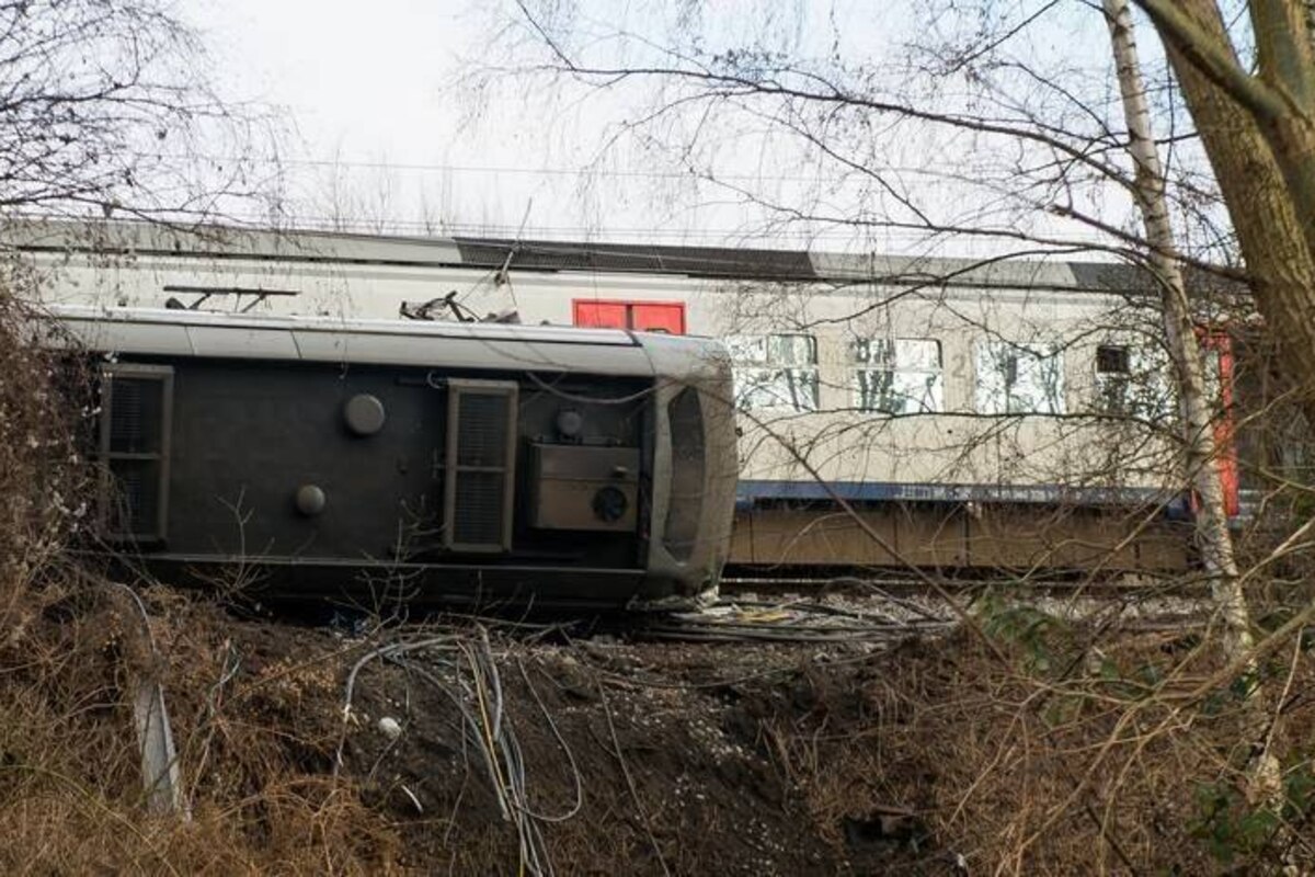 Accident de train à Louvain: Infrabel autorisé à approcher le lieu de l'incident à Louvain