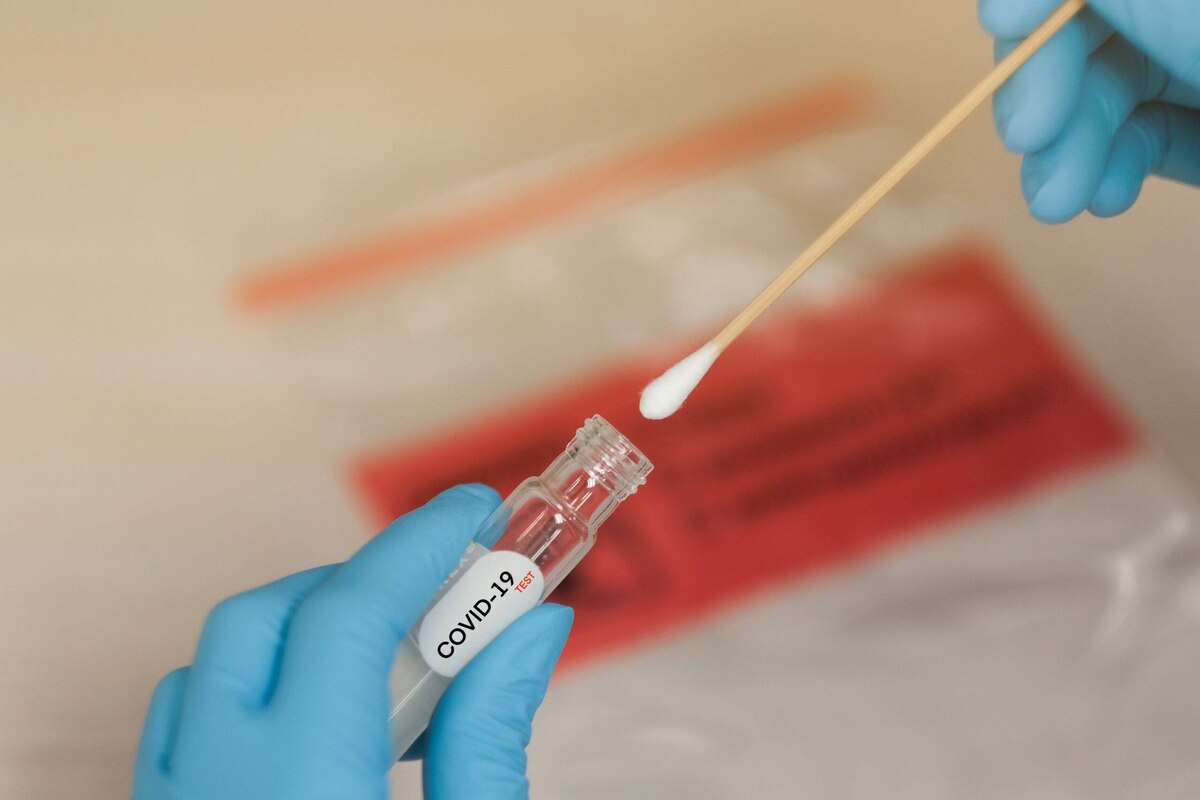 Coronavirus: deux nouveaux cas du variant britannique détectés en Belgique
