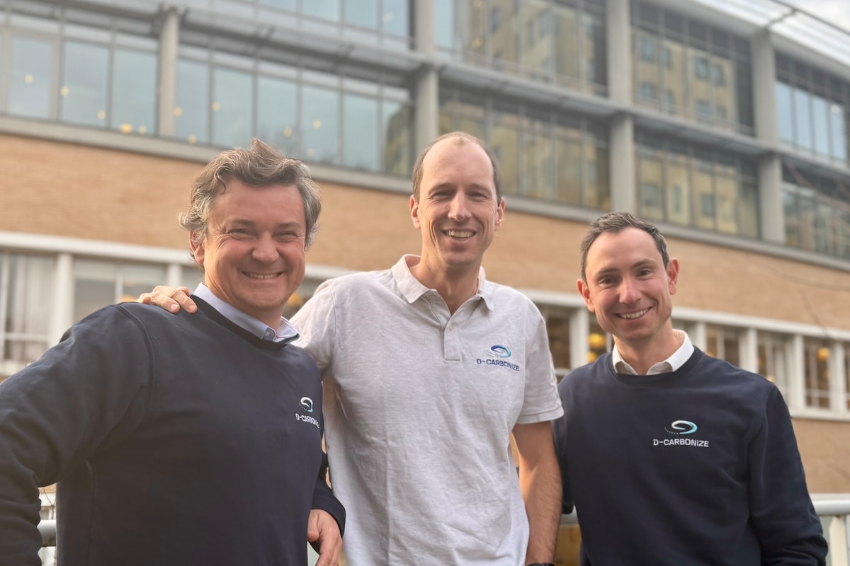 Le nouvel équipage de D-Carbonize (de gauche à droite): Grégoire Talbot, Sébastien Leempoel et Frédéric John.