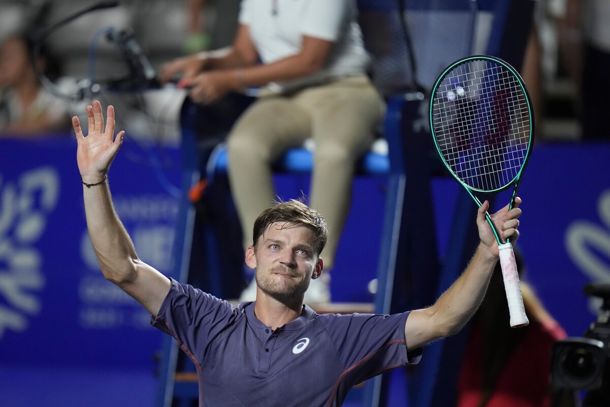 David Goffin of Belgium celebrates after defeating Ben Shelton of the U.S. in a Mexican Open tennis match in Acapulco, Mexico, Wednesday, Feb. 26, 2025. (AP Photo/Eduardo Verdugo)