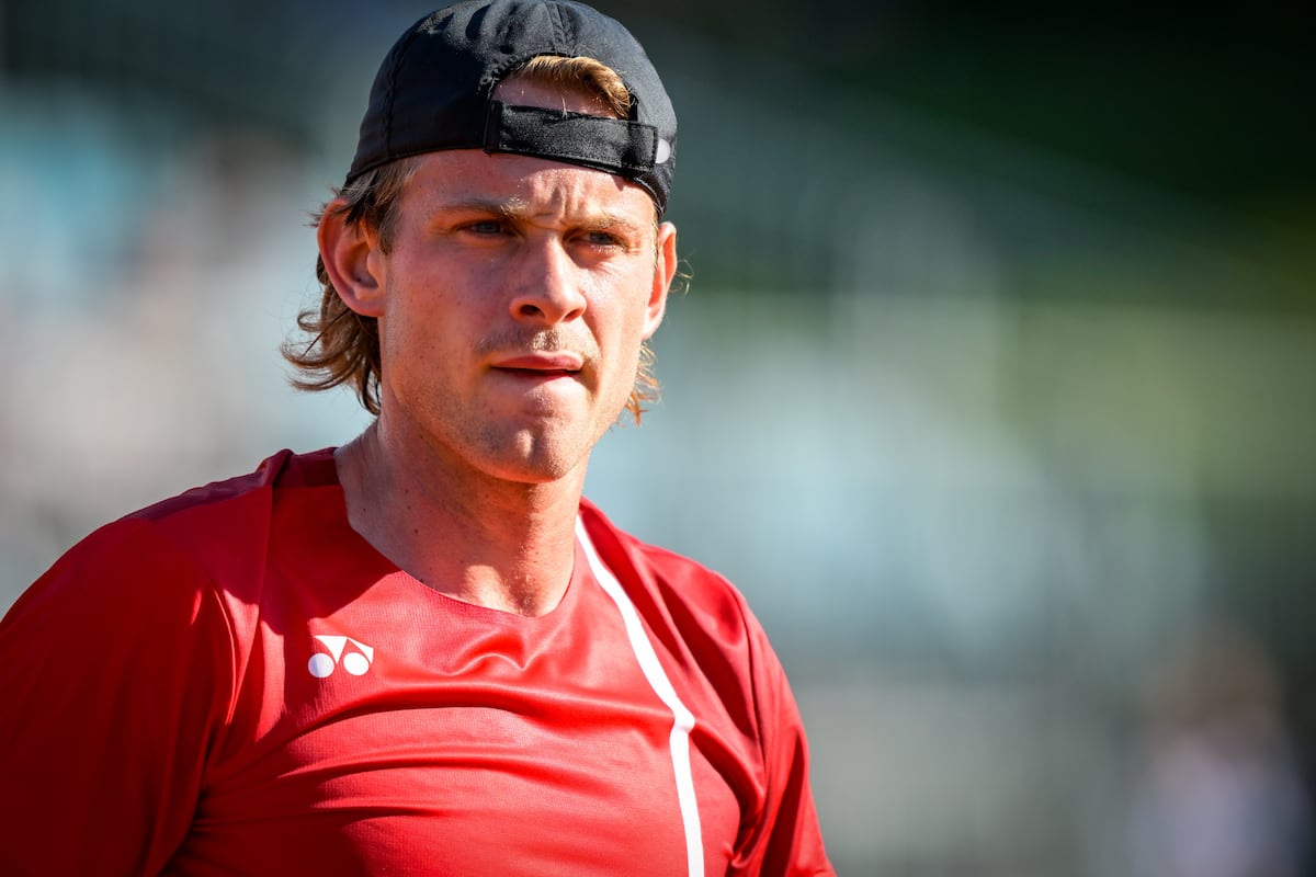 Énorme exploit belge en tennis : Zizou Bergs élimine Carlos Alcaraz et file en huitièmes de finale à Shanghai