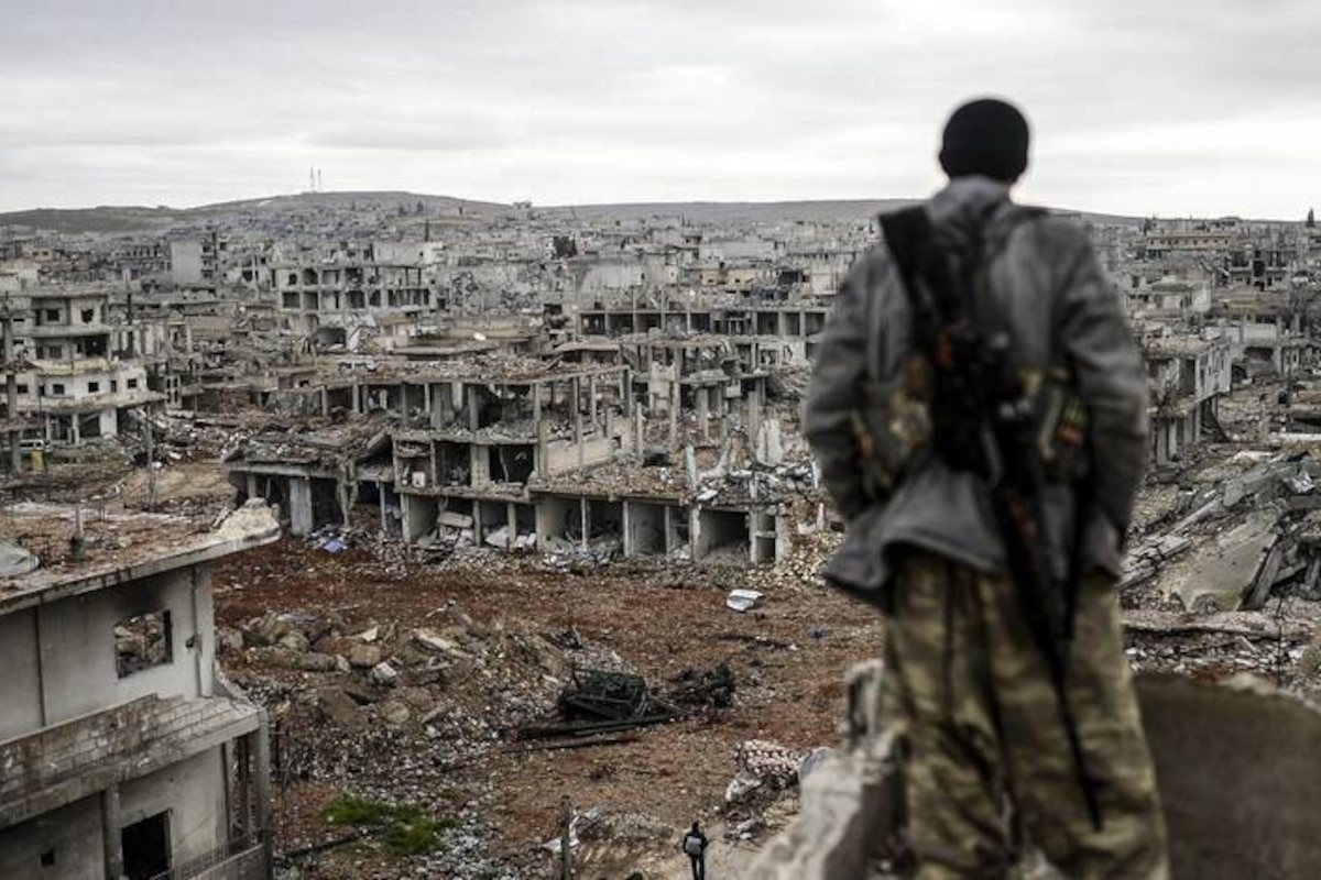 De l'attaque à la défense, le groupe terroriste EI change de stratégie