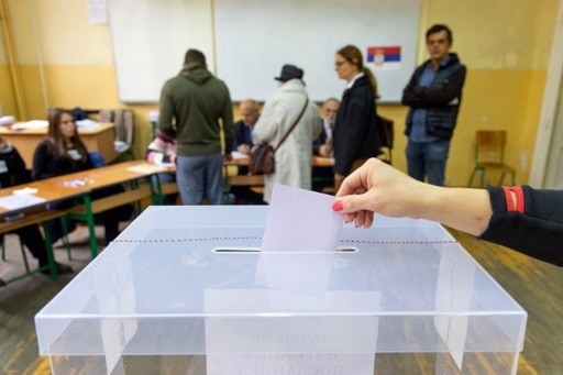 Forte mobilisation aux législatives en Serbie