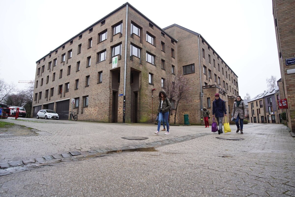 Coronavirus : inquiétude au sein des kots-à-projet de l'UCLouvain après des contaminations d'étudiants